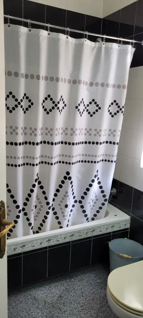 Badezimmer von Wohnung zur Miete in Cuenca mit Heizung, Möbliert und Ofen