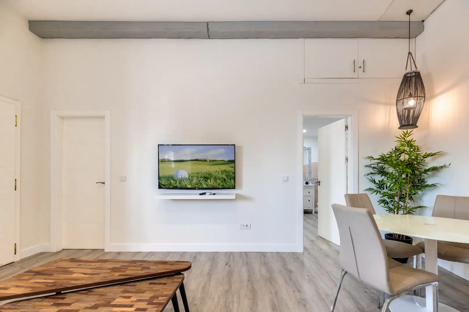 Sala d'estar de Apartament de lloguer en Málaga amb Aire condicionat, Calefacció i Parquet