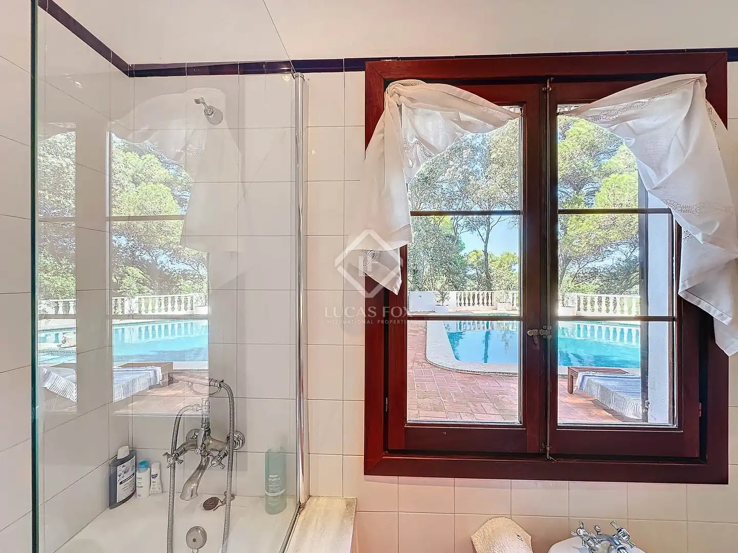 Badezimmer von Country house zum Verkauf in Es Mercadal mit Heizung, Privatgarten und Terrasse
