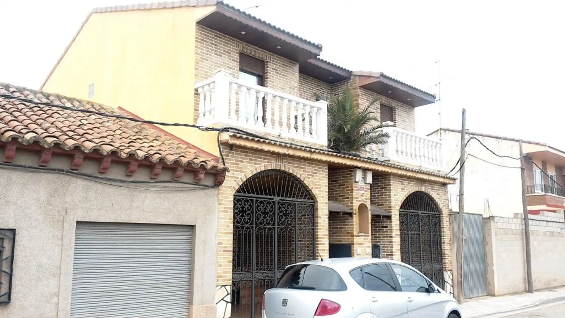 Casa adosada en venta en C/ Canteras, Utebo