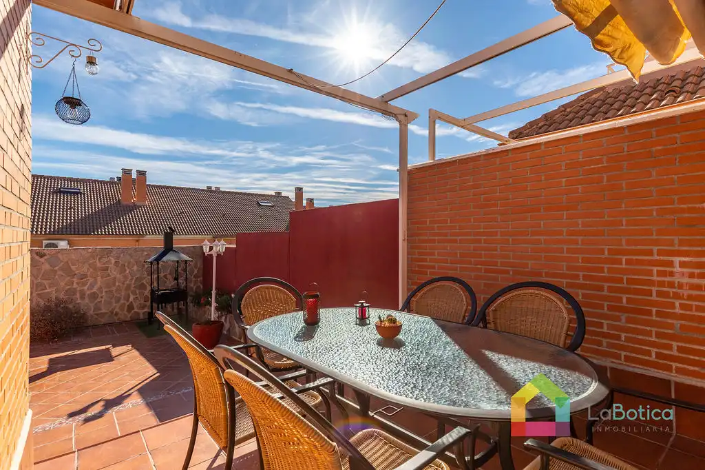 Terrace of Detached homes for sale in Toledo  with Air Conditioner, Heating and Terrace