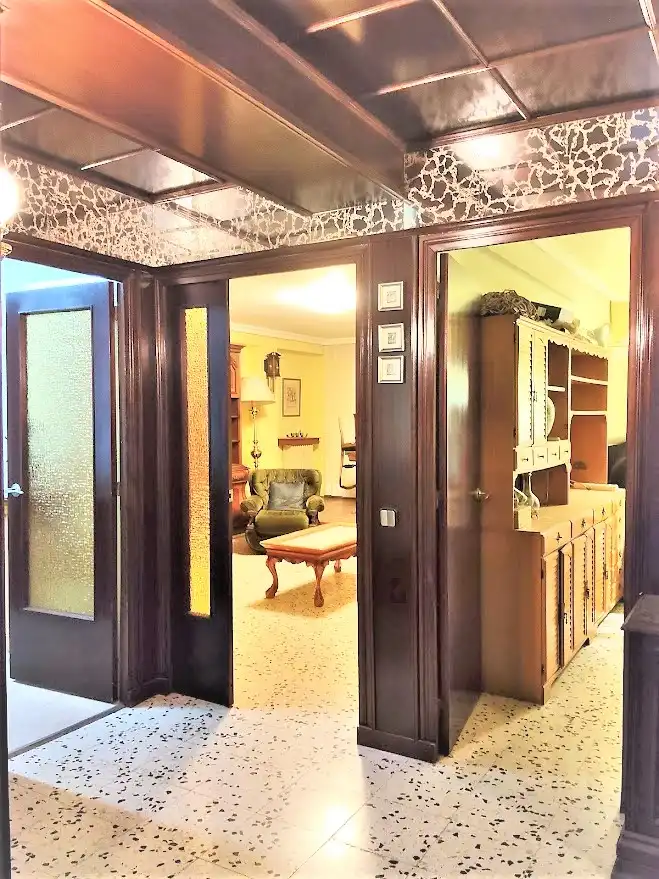Flat for sale in Instituts - Universitat