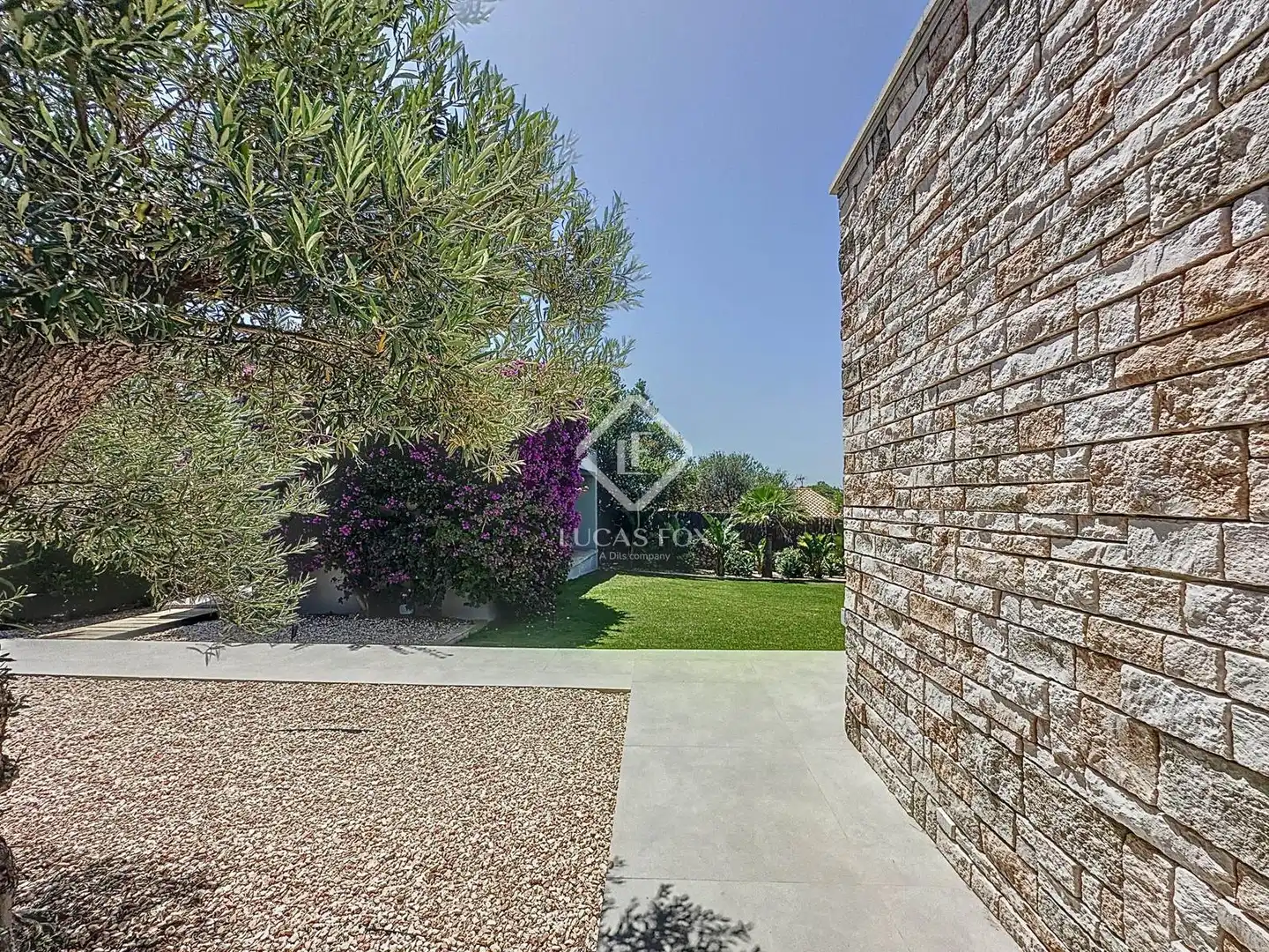 Garden of Houses for sale in Sant Lluís  with Air Conditioner, Heating and Private garden