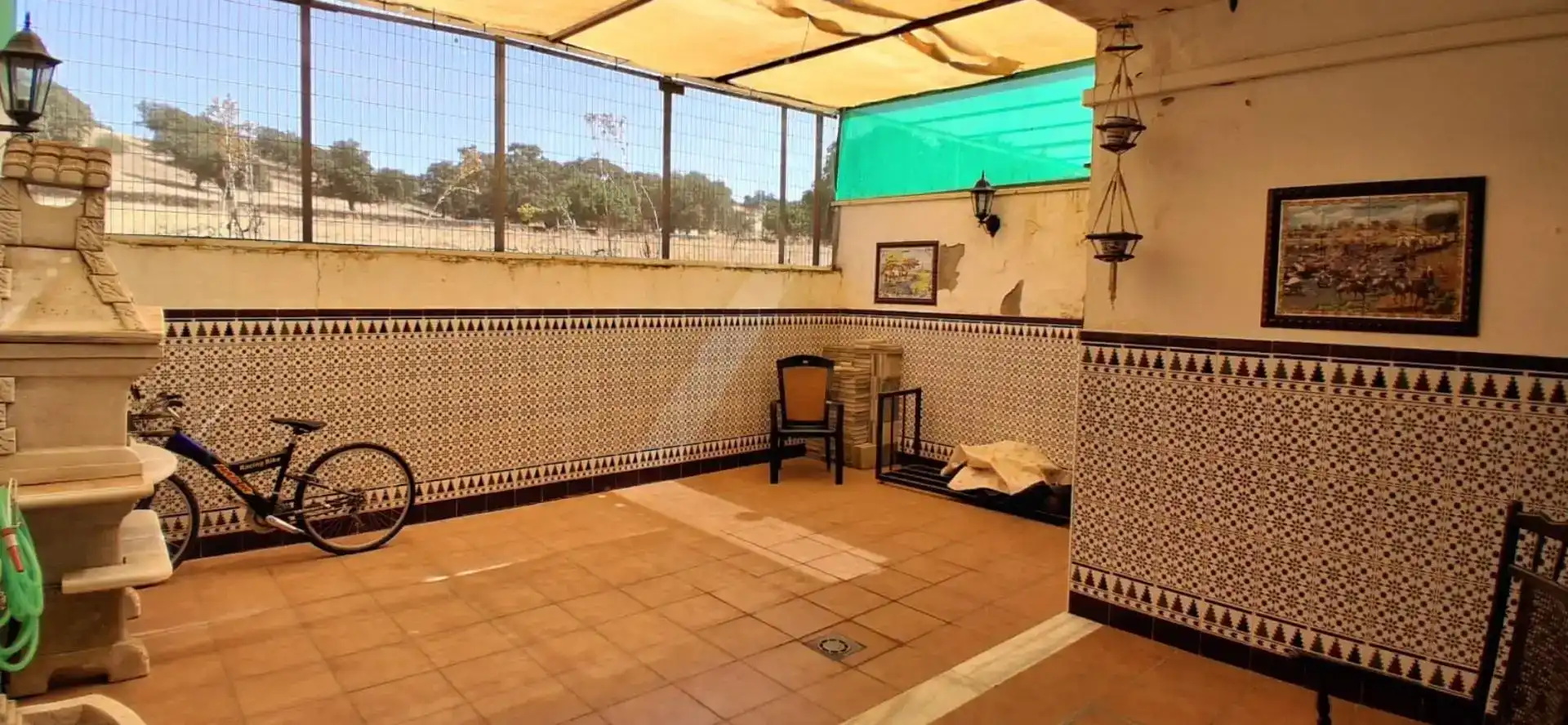 Terrassa de Casa adosada en venda en El Real de la Jara amb Aire condicionat, Jardí privat i Traster