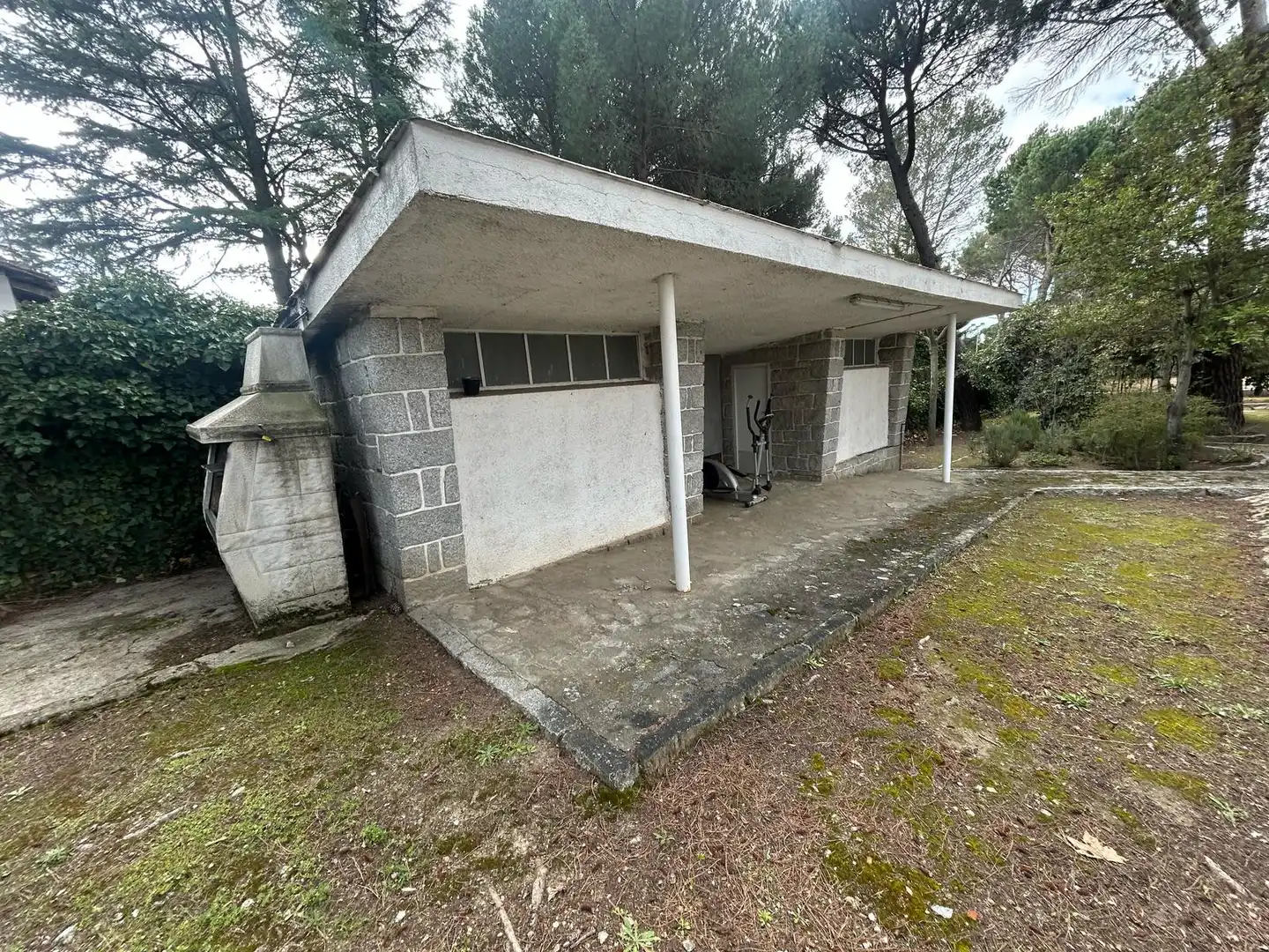 Vista exterior de Casa o chalet en venta en Torrelodones con Calefacción, Jardín privado y Parquet