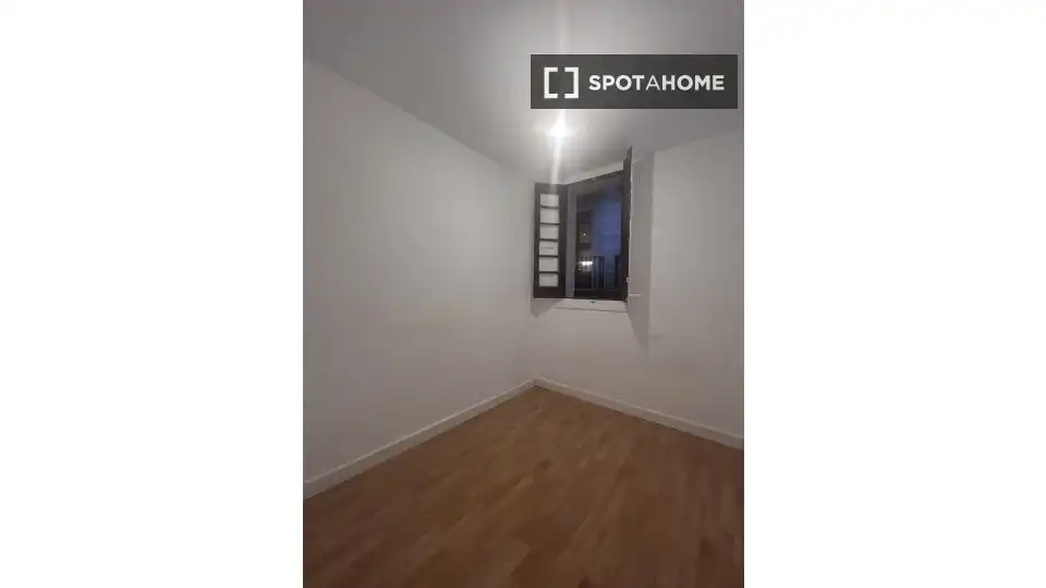 Fotografía del inmueble reportado: 1.500 €/mes — Barri Gòtic, Barcelona