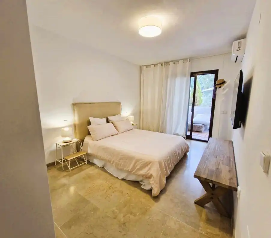 Wohnung mit Pool zum Verkauf in Río Real - Los Monteros, imagen 10