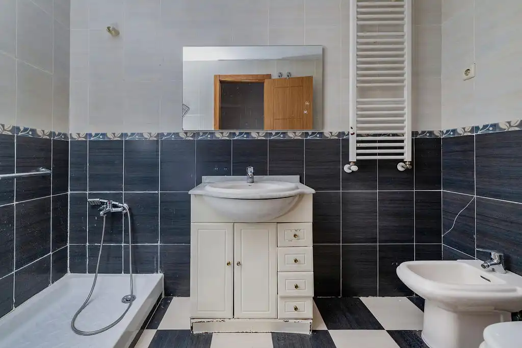 Baño de Piso en venta en Madrid con Calefacción