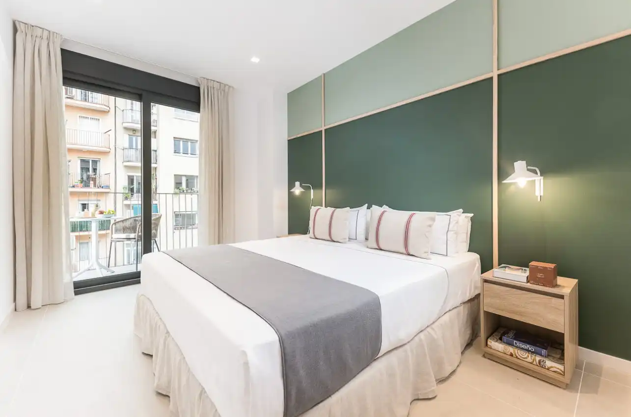 Bedroom of Apartments for rent in Barcelona  with Air Conditioner, Heating and Private garden