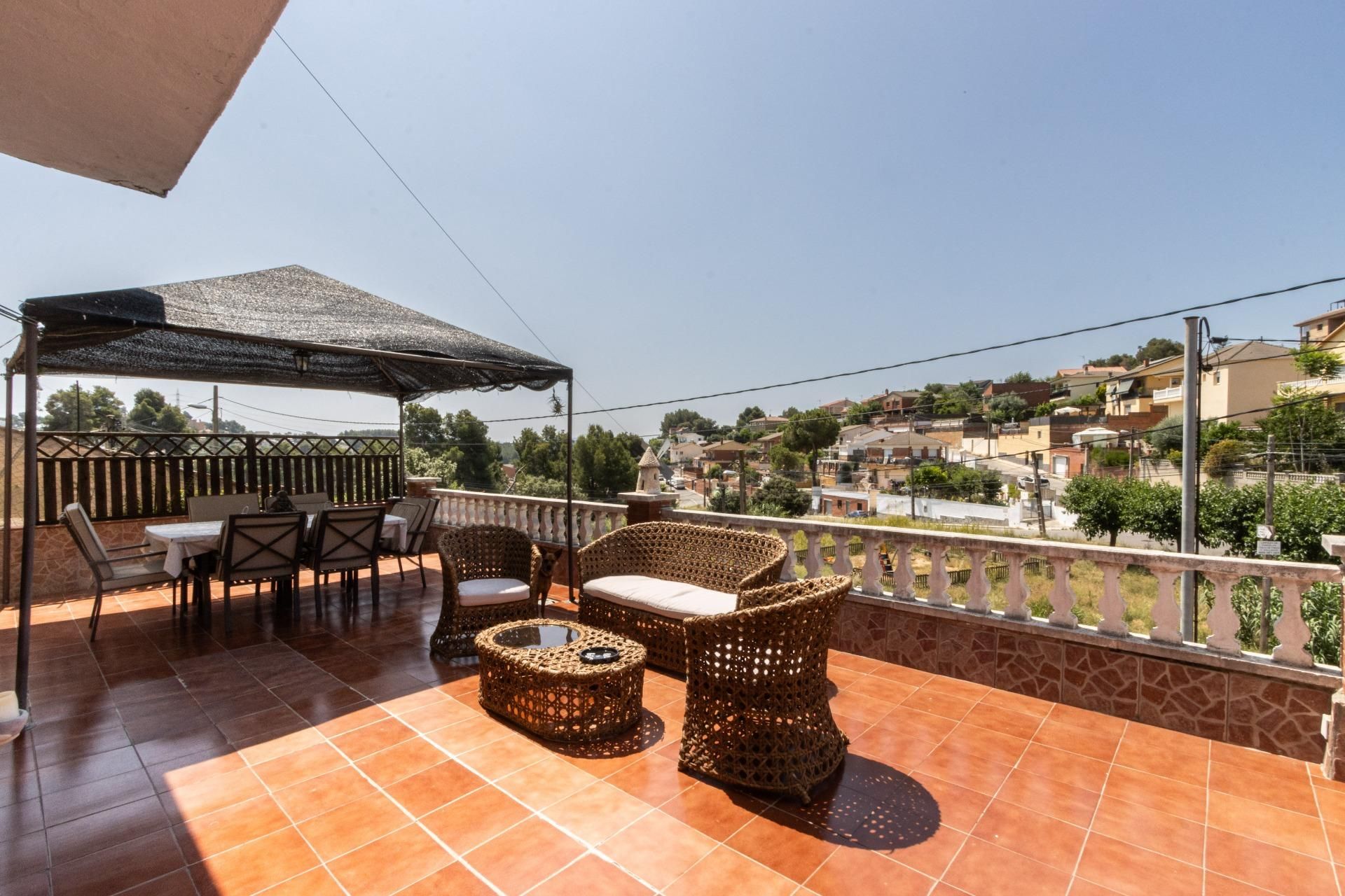 Terrassa de Casa o xalet en venda en Rubí amb Calefacció, Terrassa i Piscina