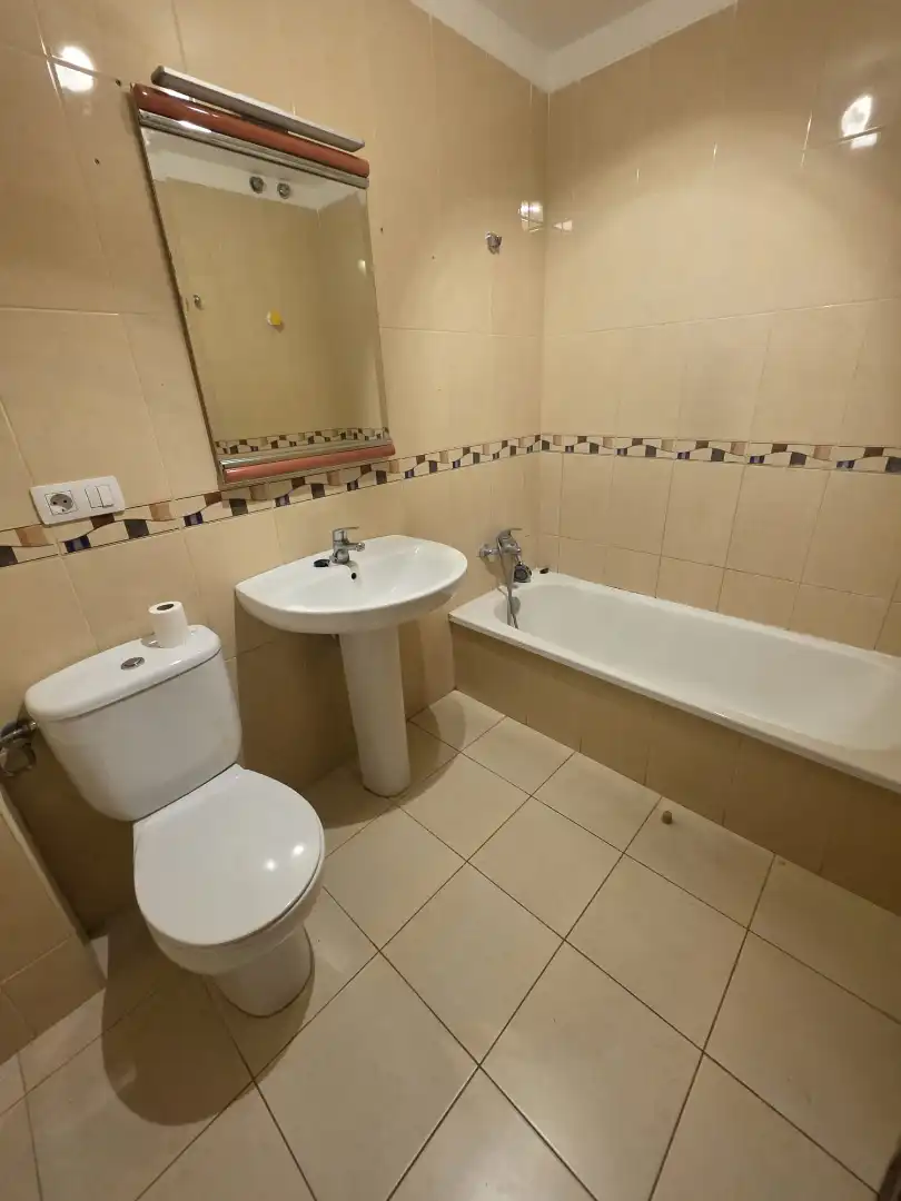 Badezimmer von Wohnung zur Miete in Santa Úrsula mit Ofen und Waschmaschine