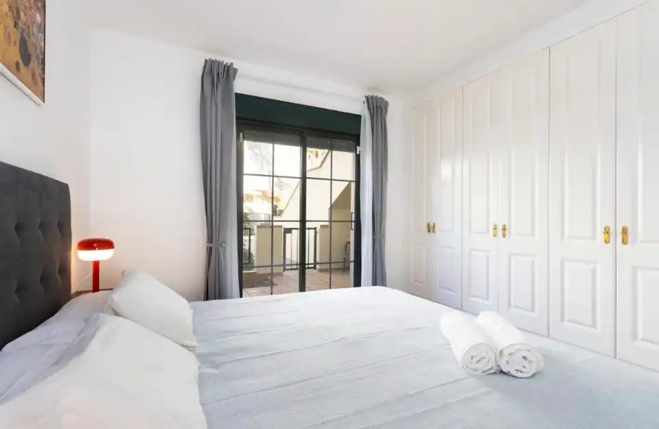 Habitación de Planta baja en venta en Adeje con Jardín privado, Terraza y Amueblado