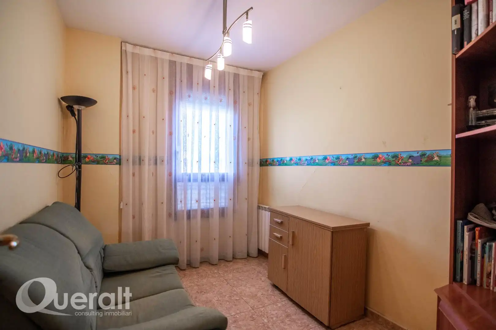 Schlafzimmer von Wohnung zum Verkauf in Lleida mit Heizung, Abstellraum und Ofen