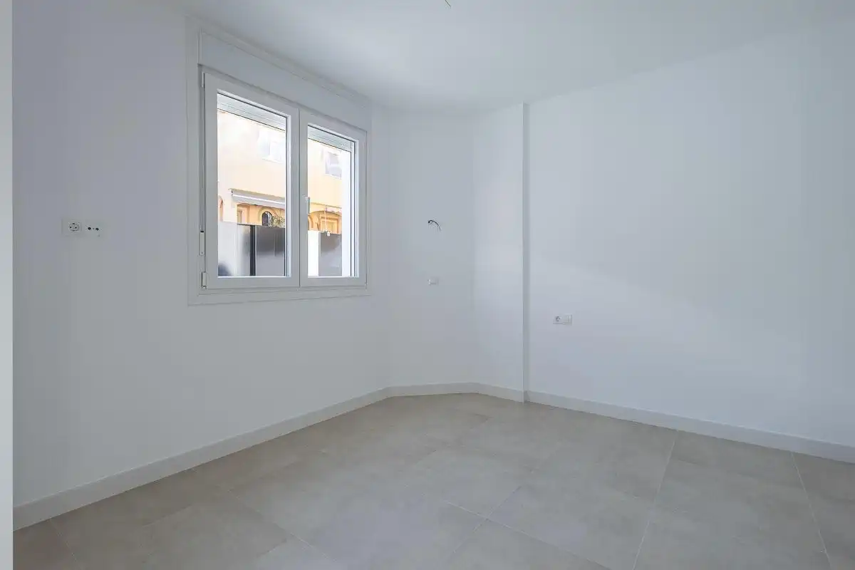 Casa adosada en venta en Vegas del Genil con Aire acondicionado, Calefacción y Jardín privado