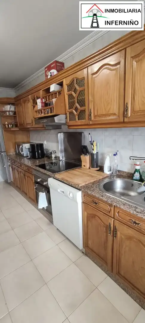 Cuina de Pis en venda en Ferrol amb Terrassa i Traster