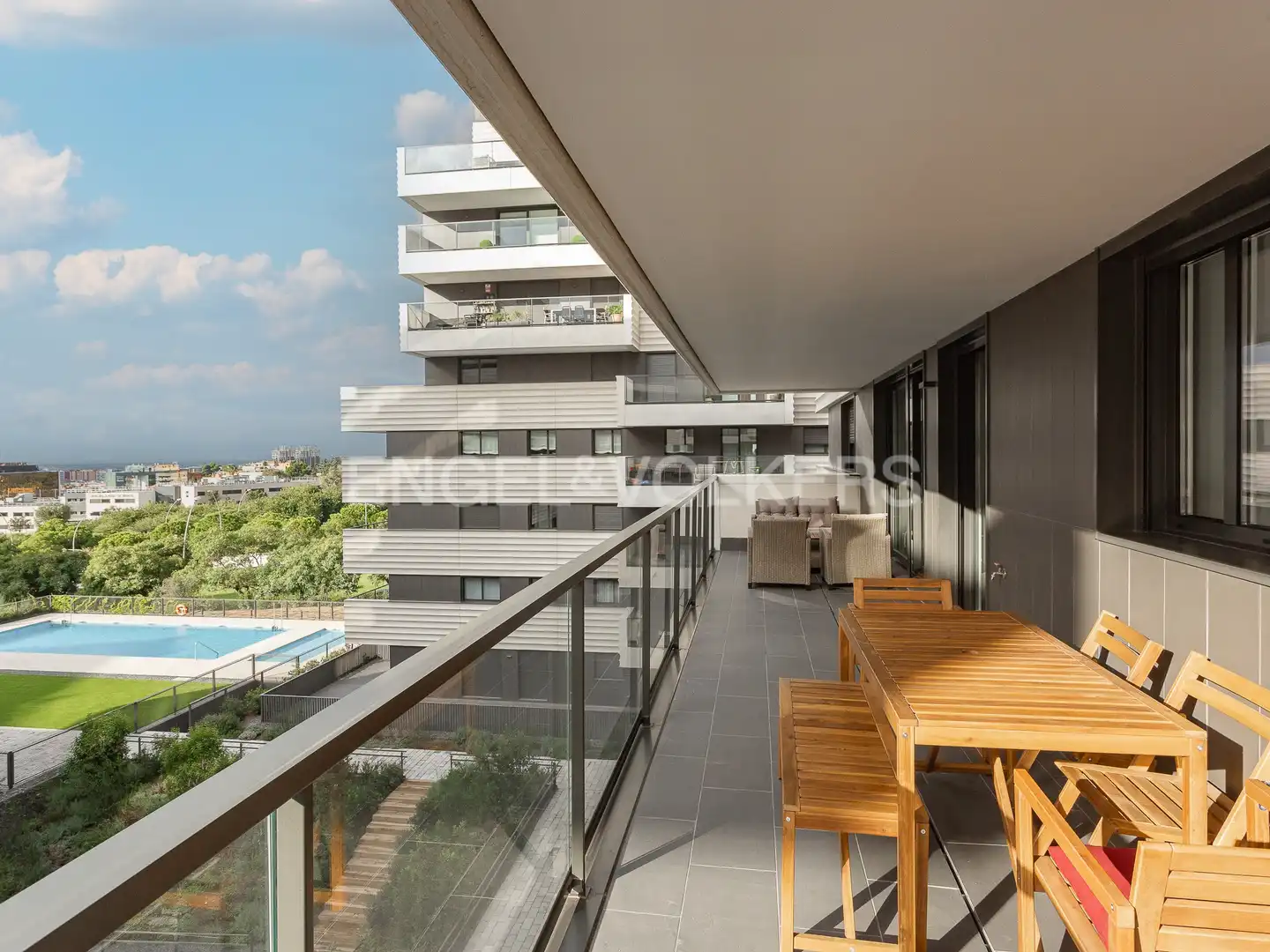 Terrace of Flat for rent in Esplugues de Llobregat  with Air Conditioner, Heating and Parquet flooring