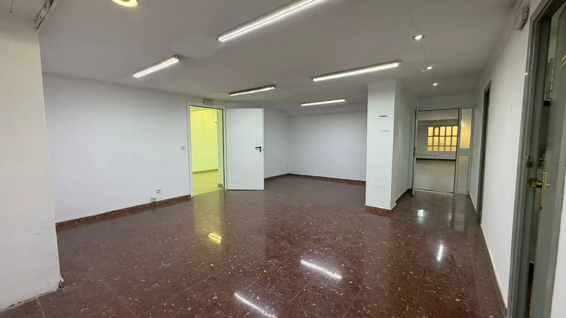 Local comercial en venda a Riu Sud, imagen 14