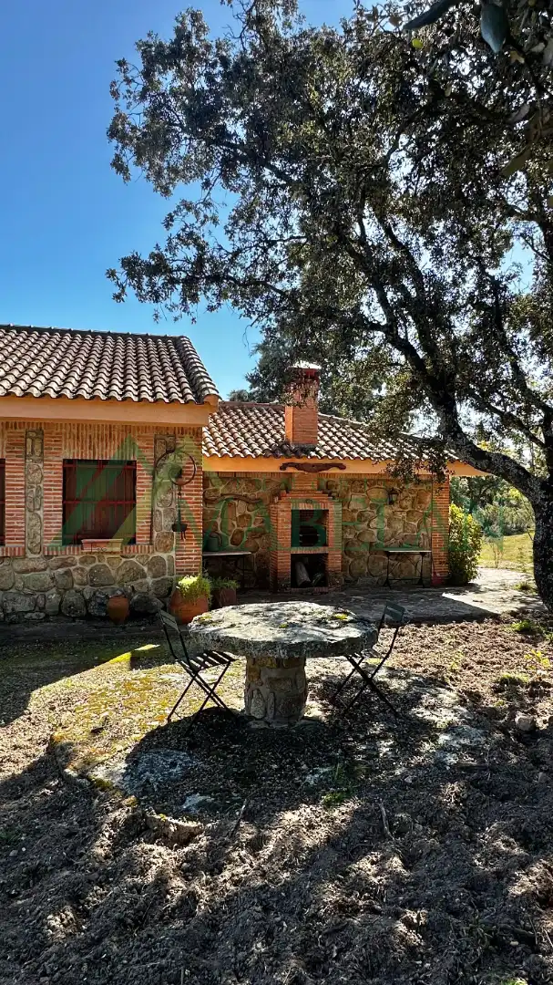 Casa rústica con jardín en venta en Pino Alto - Navarredonda, imagen 14