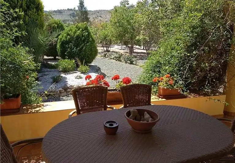 Casa rústica con jardín en venta en Pedanías Norte, imagen 4