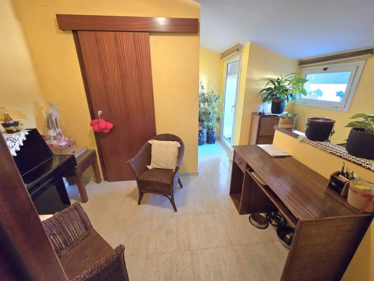 Piso en venta en Salt con Calefacción, Terraza y Trastero