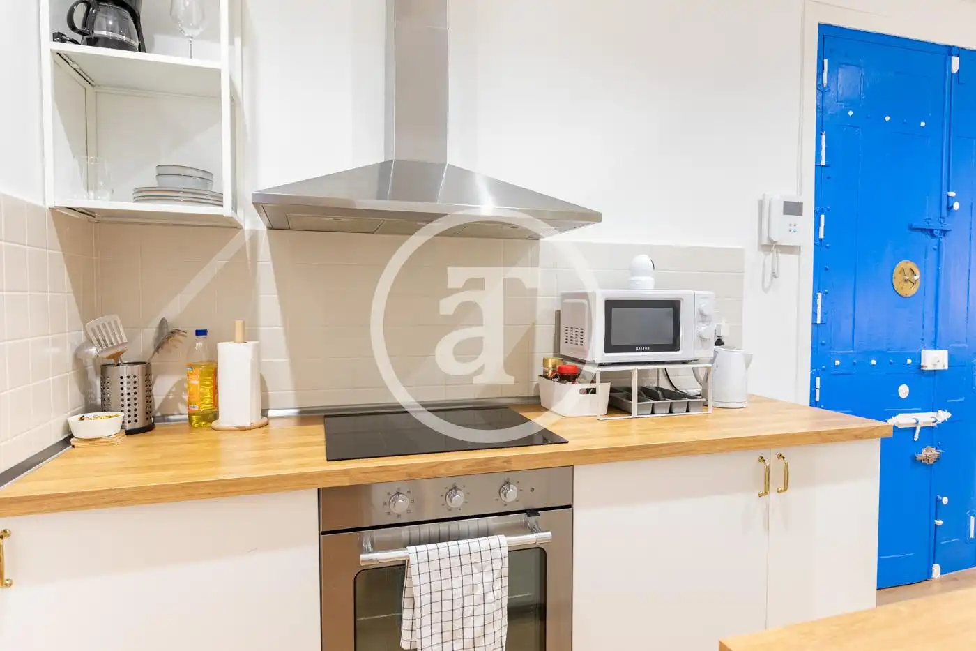 Flat for rent in Calle de Alberto Bosch, Jerónimos