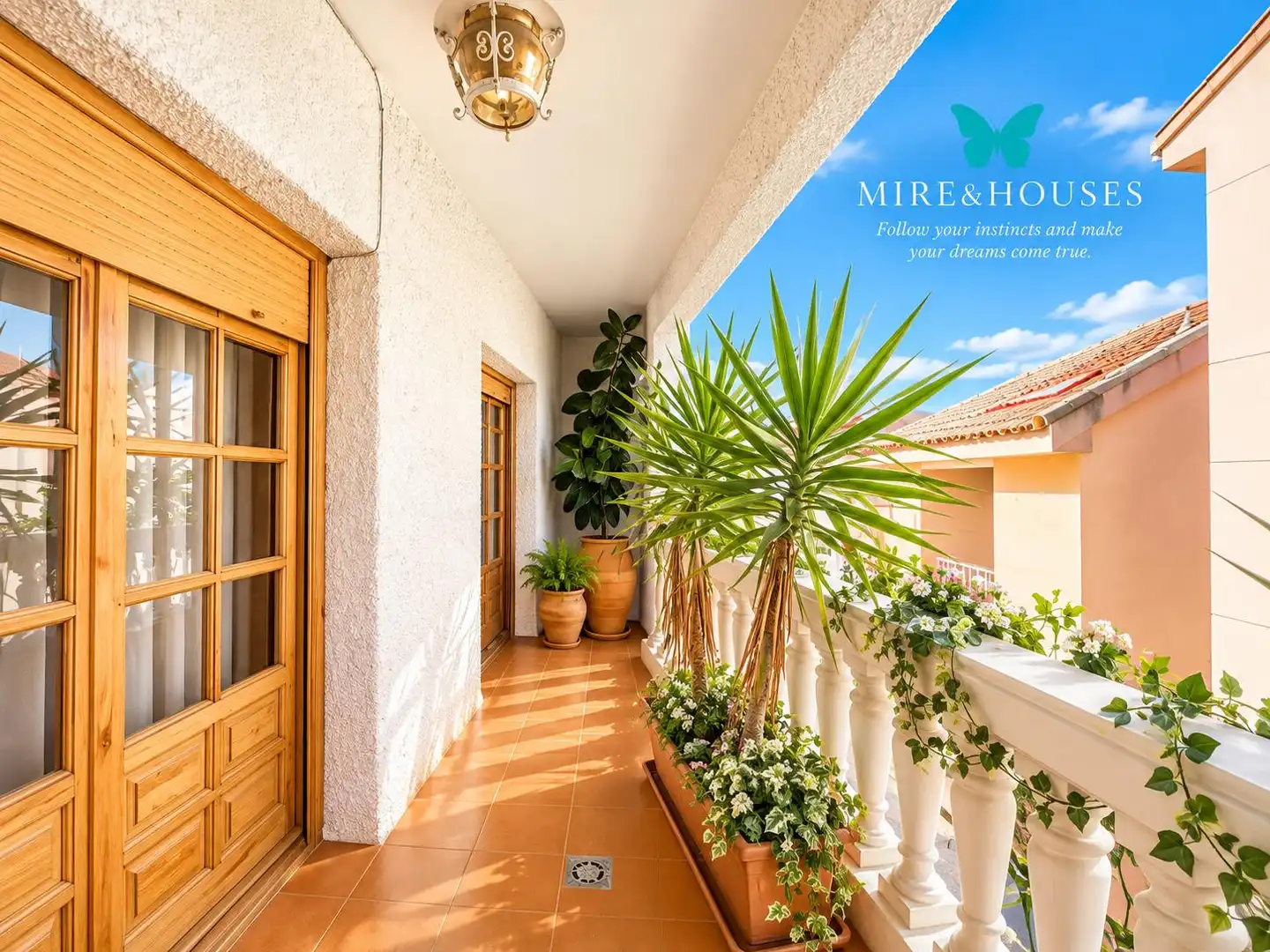 Casa a schiera con terrazza in vendita a Calle de los Membrillos
