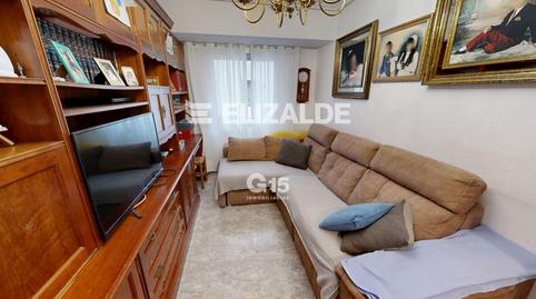 Foto 3 de Piso en venta en Pintore Kalea, Lasarte-Oria, Gipuzkoa
