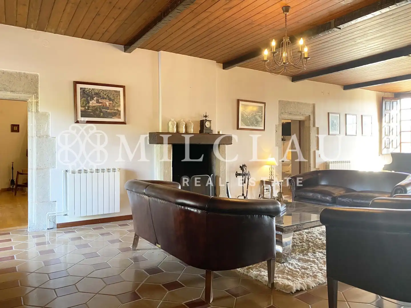 Sala d'estar de Finca rústica en venda en Talamanca amb Aire condicionat, Calefacció i Jardí privat