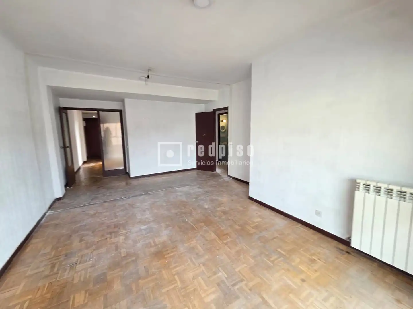 Sala d'estar de Pis en venda en Madrid amb Calefacció, Jardí privat i Parquet