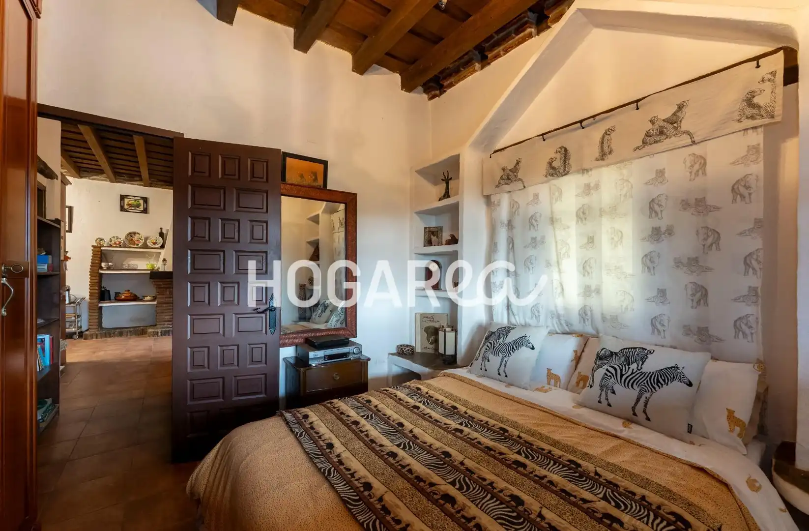 Habitación de Finca rústica en venta en Alcaucín con Jardín privado, Terraza y Piscina