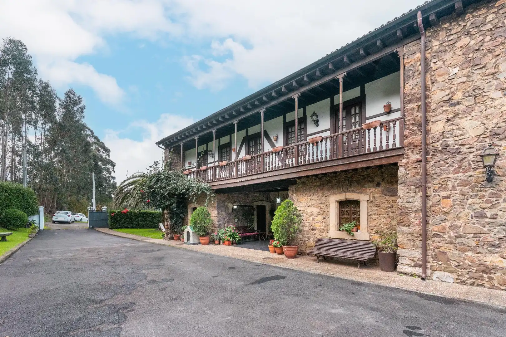 Haus mit Terrasse zum Verkauf in Barrio FONDO-GUIMARAN 16, imagen 5