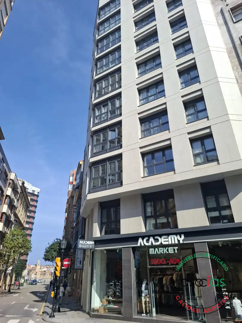 Vista exterior de Pis en venda en Gijón  amb Calefacció, Parquet i Terrassa