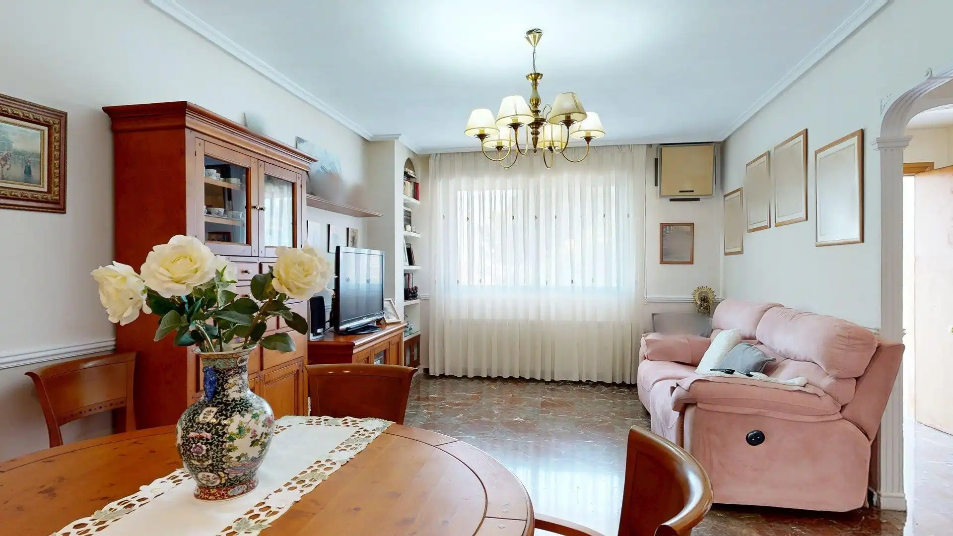 Sala de estar de Casa adosada en venta en Zaragoza con Aire acondicionado, Calefacción y Terraza