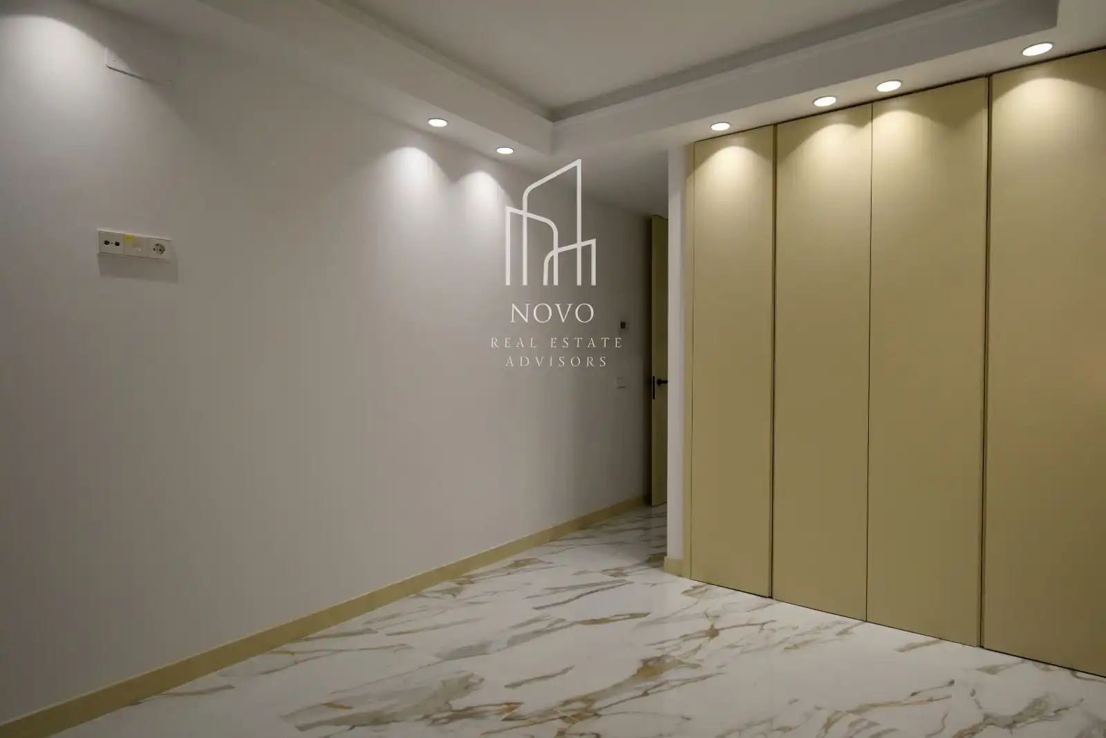 Habitación de Piso en venta en Madrid con Calefacción, Horno y Lavadora