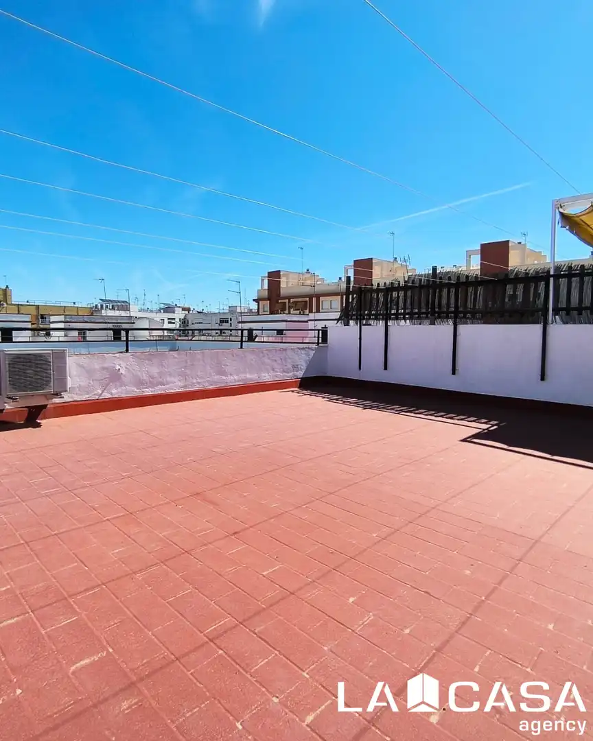 Terraza de Piso en venta en Sevilla con Terraza