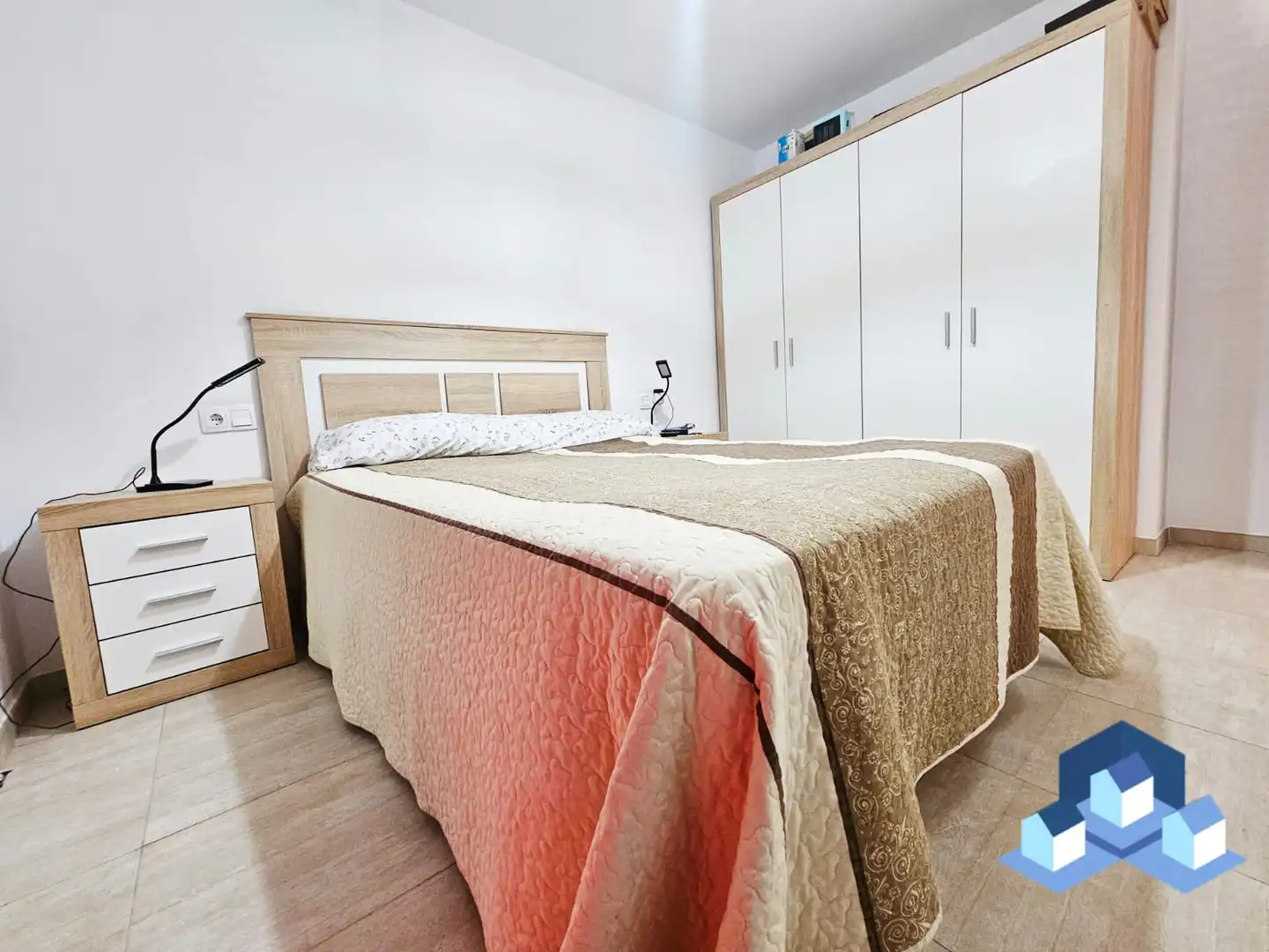 Habitación de Apartamento en venta en Lorca con Aire acondicionado, Calefacción y Amueblado