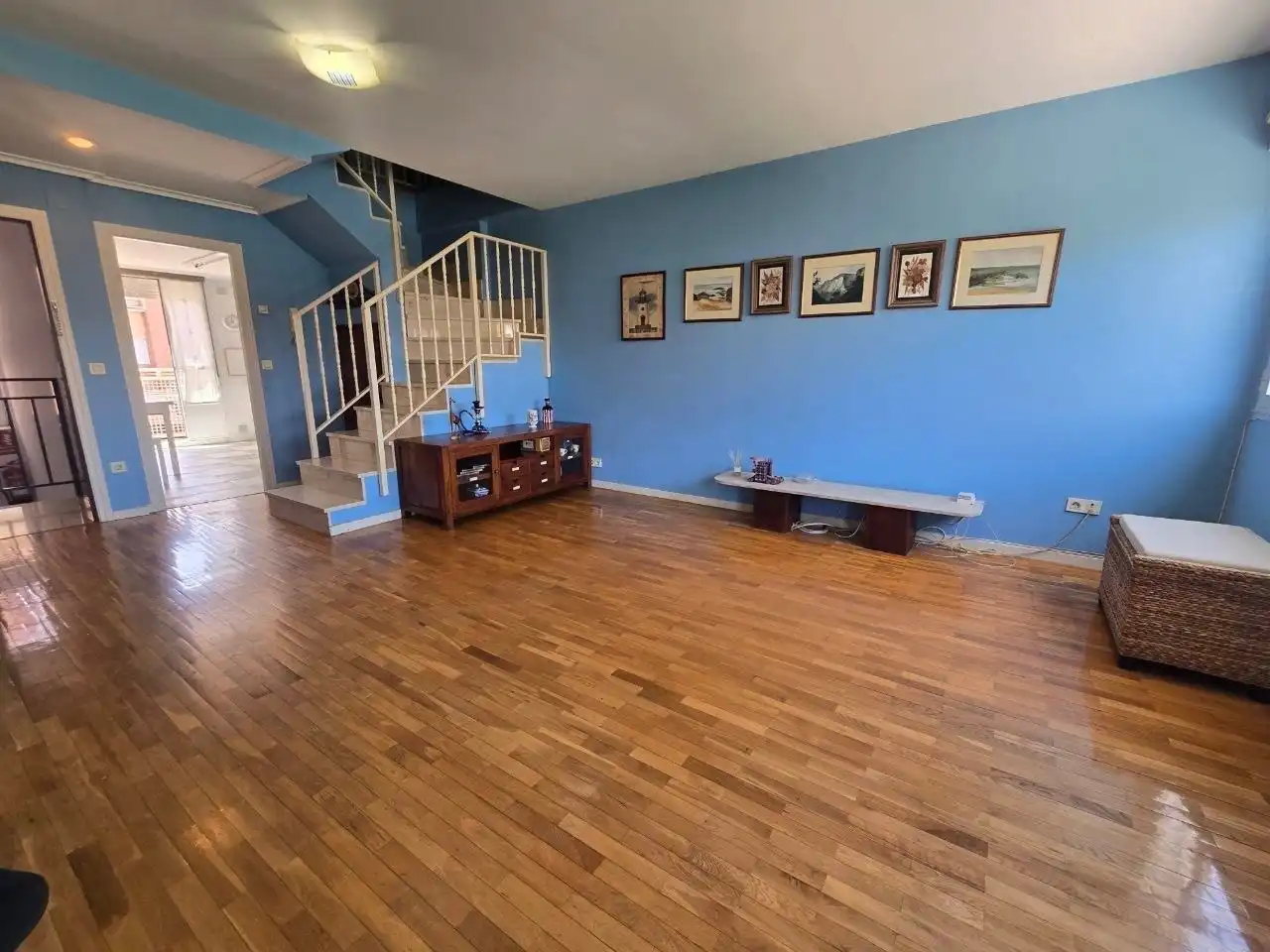 Dúplex en venta en Villamediana de Iregua con Calefacción, Terraza y Piscina comunitaria