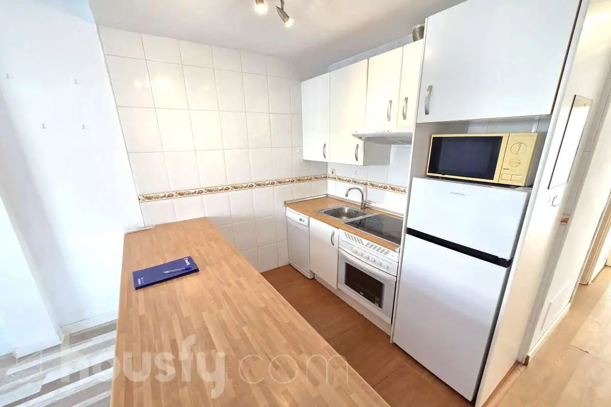 Cocina de Piso de alquiler en Madrid con Aire acondicionado, Calefacción y Trastero