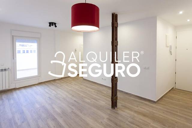 Ático en Alquiler en de la Santísima Trinidad en Trafalgar