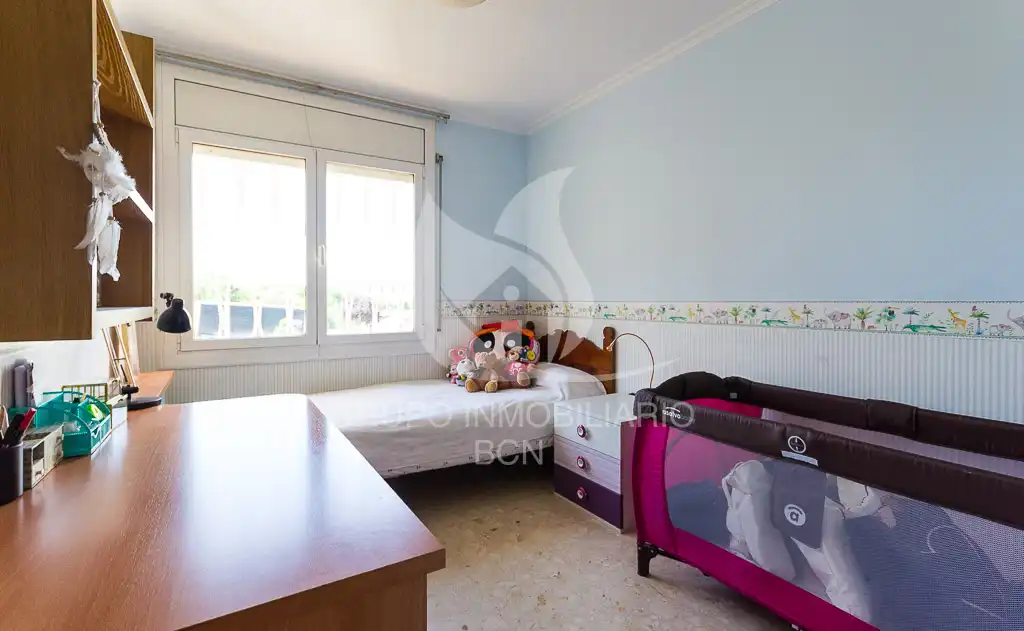 Bedroom of Houses for sale in Montcada i Reixac  with Air Conditioner, Heating and Terrace