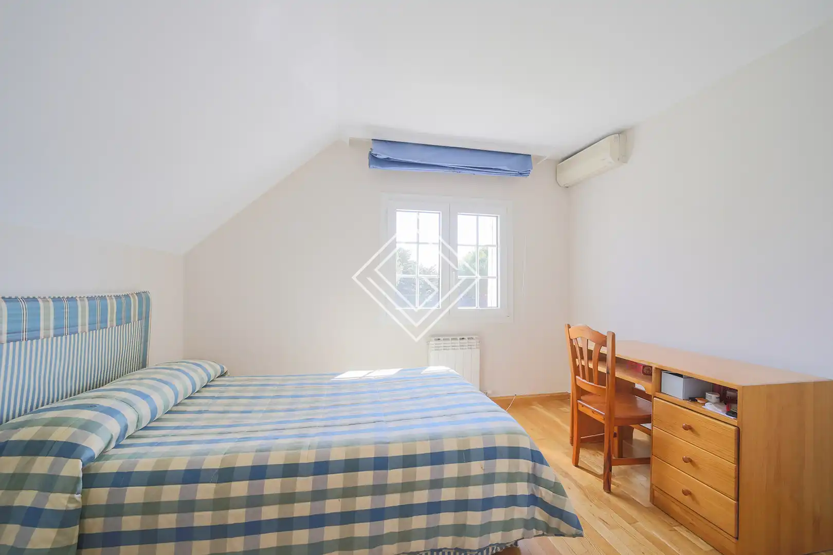 Dormitori de Casa o xalet en venda en Pozuelo de Alarcón amb Aire condicionat, Calefacció i Jardí privat