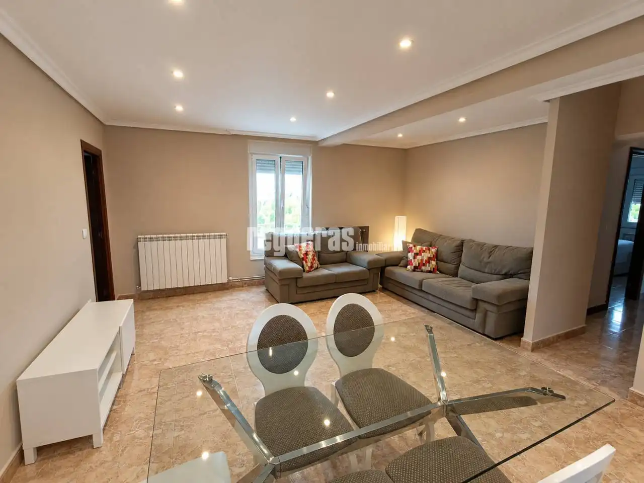 Living room of Houses for rent in Avilés  with Heating, Private garden and Furnished