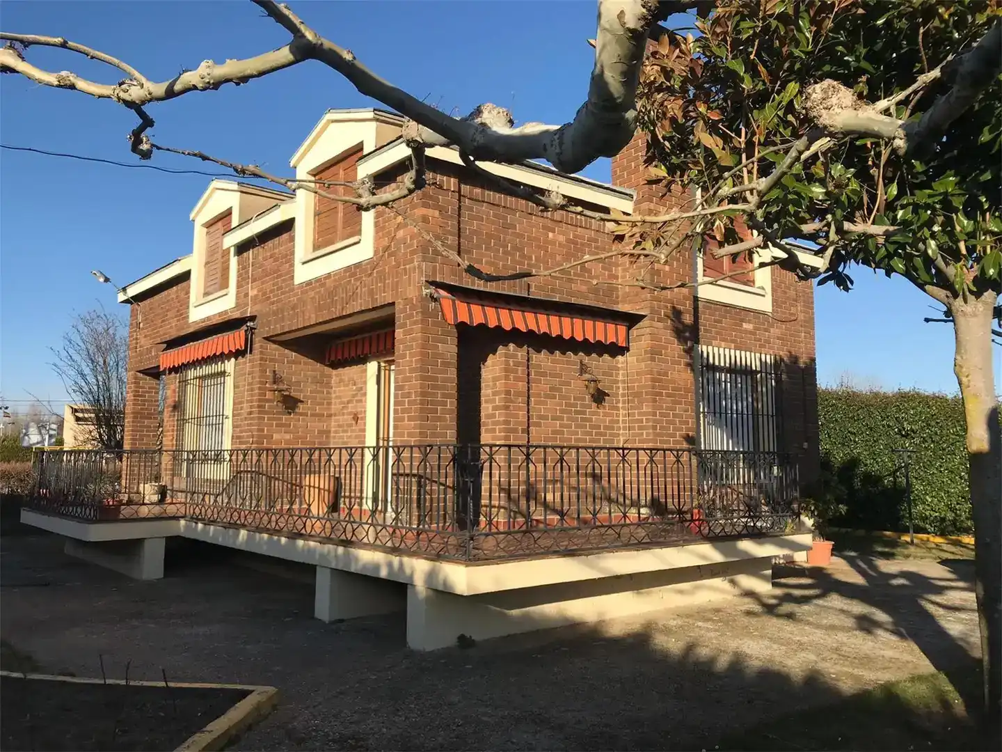 Vista exterior de Piso en venta en Micereces de Tera con Jardín privado, Piscina y Amueblado