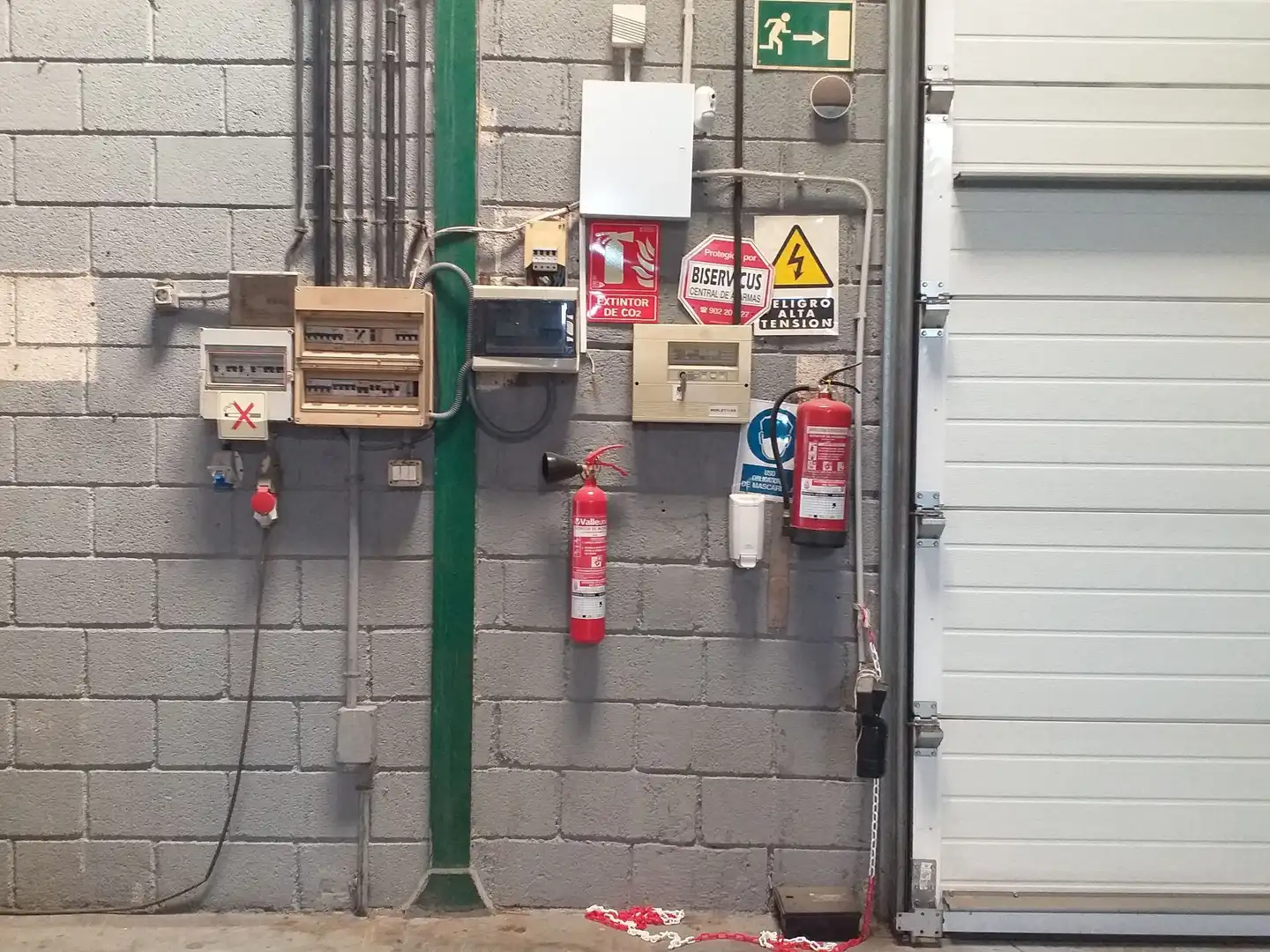 Parkplatz von Fabrikhallen zur Miete in Santa Cruz de Tenerife