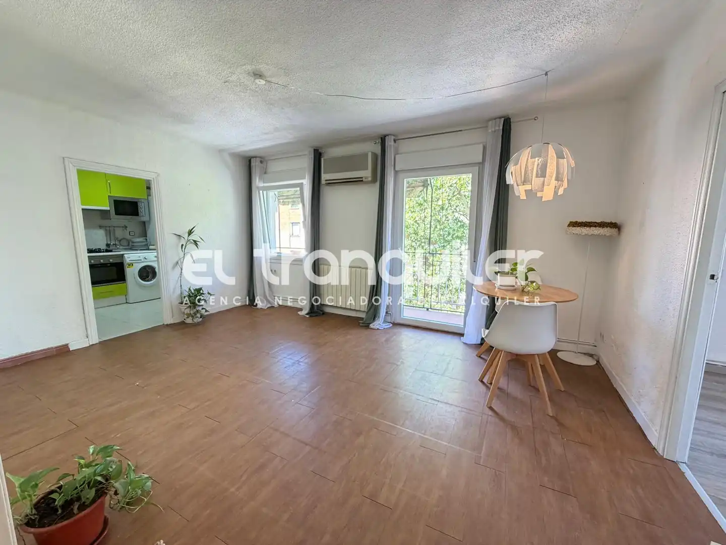Habitación de Piso de alquiler en Madrid con Aire acondicionado, Terraza y Amueblado