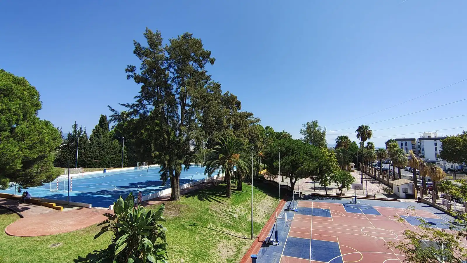 Piscina de Pis en venda en Marbella amb Aire condicionat, Rentadora i Internet