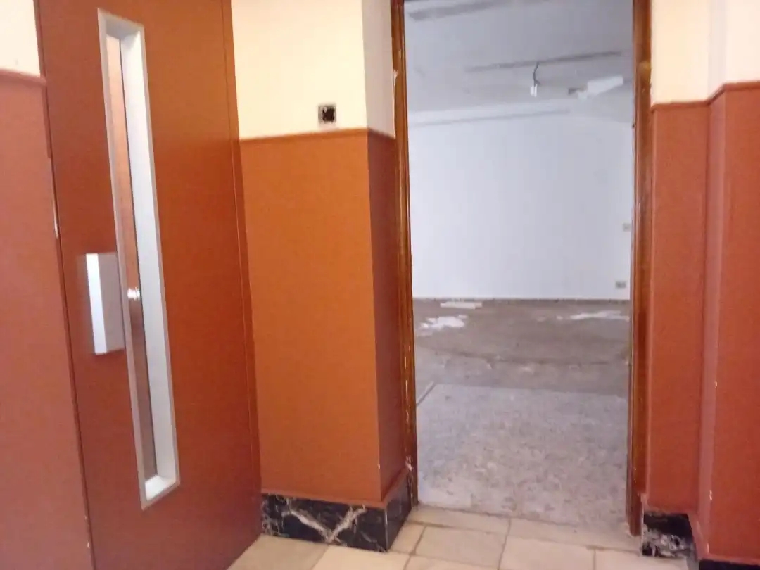 Local comercial en venta en Calle Beratúa, imagen 4
