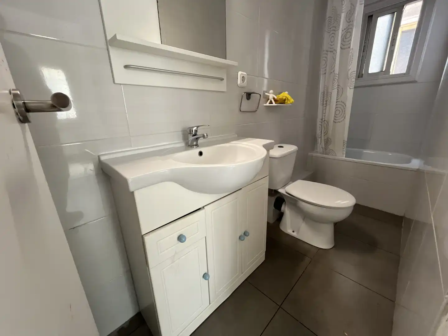 Bany de Àtic en venda en Barcelona amb Calefacció, Terrassa i Forn