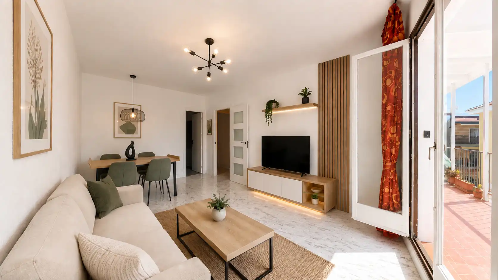 Wohnzimmer von Dachboden zum Verkauf in Cunit mit Parkett, Terrasse und Balkon