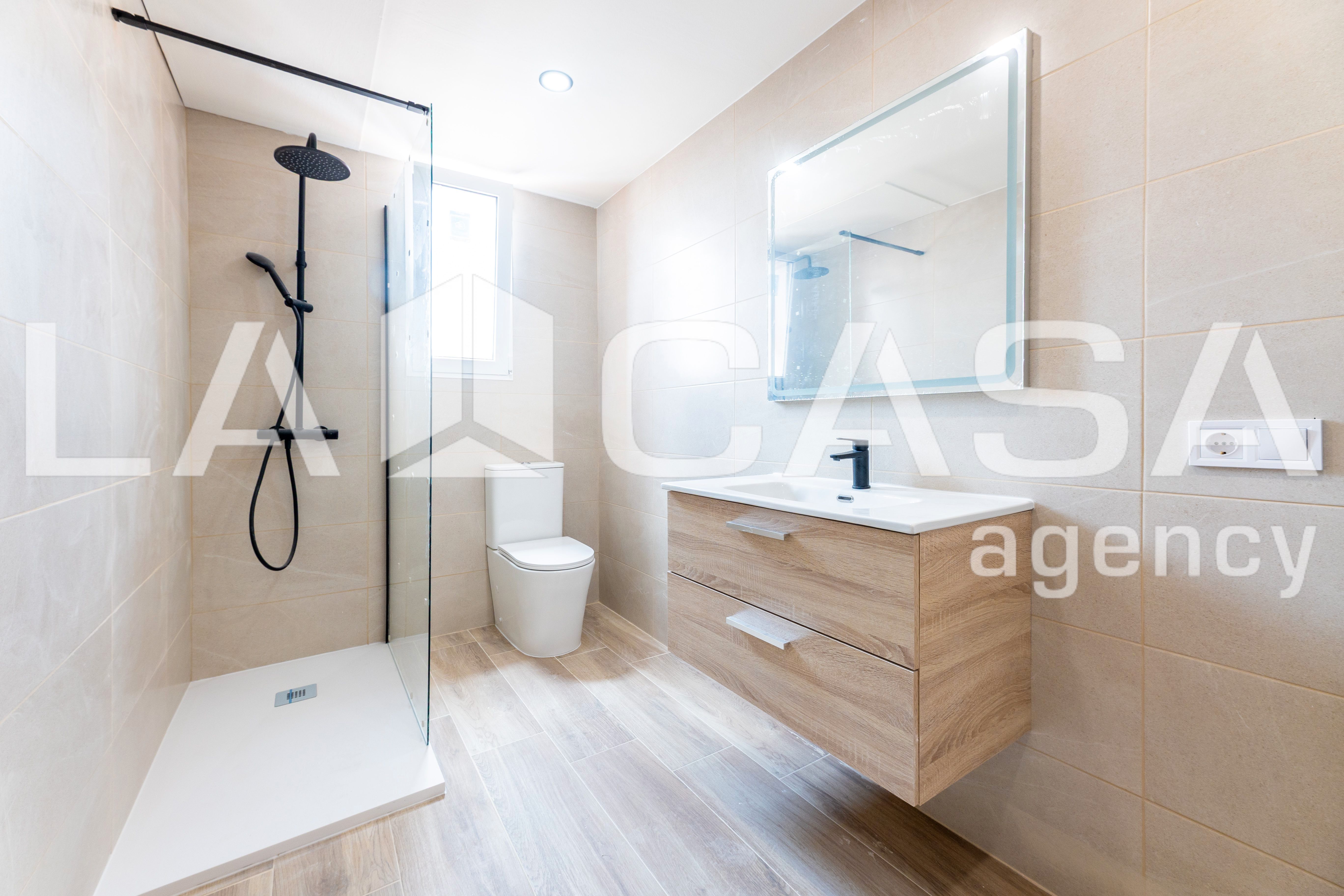 Bathroom of Flat for sale in  Valencia Capital